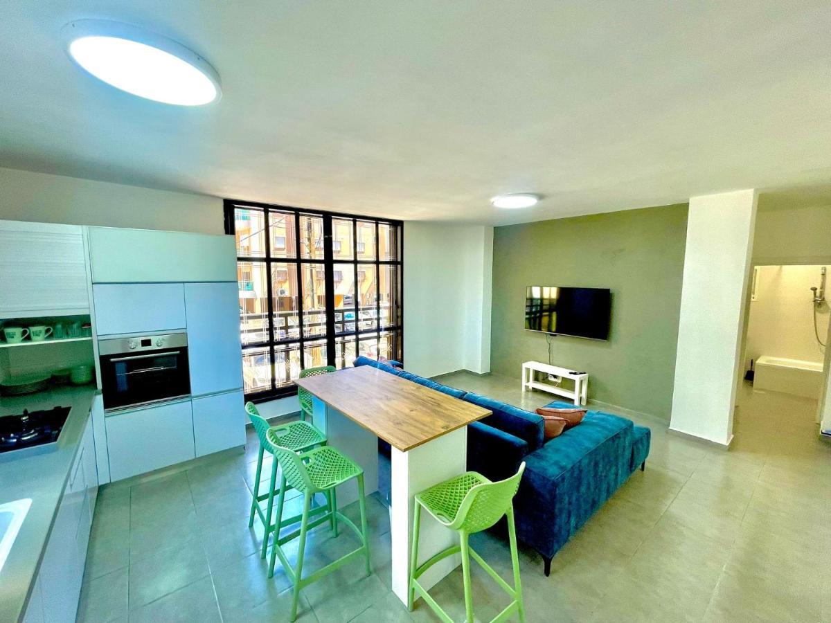 Gk Apartment Beauty Bat Yam Bagian luar foto