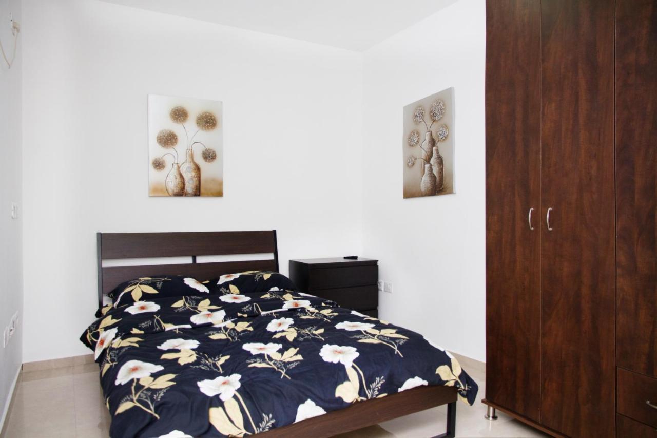 Gk Apartment Beauty Bat Yam Bagian luar foto