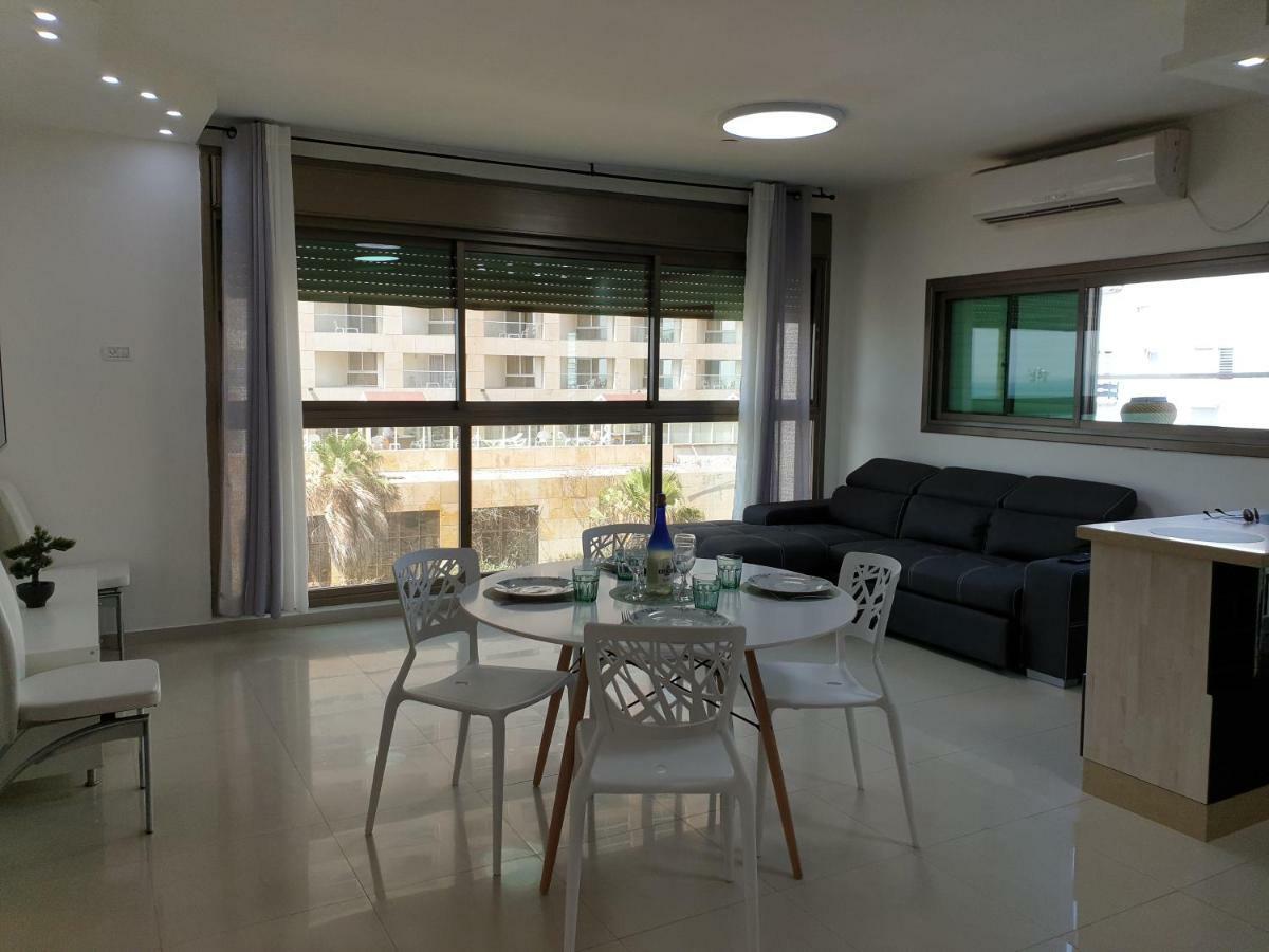 Gk Apartment Beauty Bat Yam Bagian luar foto